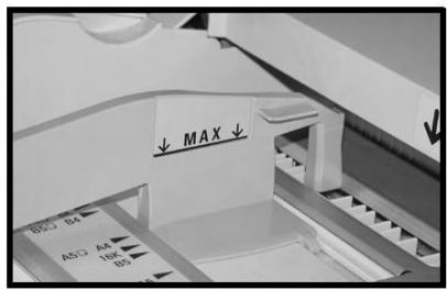 XEROX 4112 - Mise en place des intercalaires dans le magasin 5 (départ manuel) - 3
