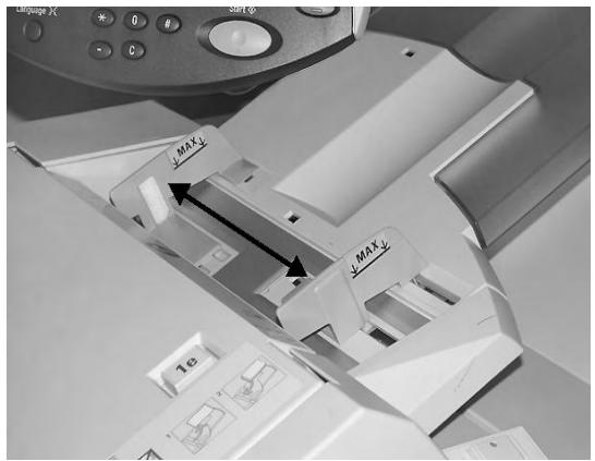 XEROX 4112 - Mise en place des supports dans le magasin 8 (dispositif d'insertion post-traitement) - 1
