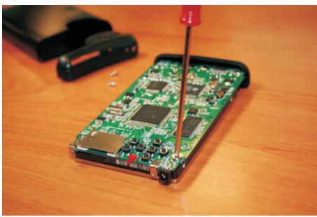PEEKTON MINIPEEK 255 - Installation du disque dur - 1