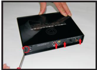 PEEKTON PEEKBOX 206 - Installation du disque dur - 1