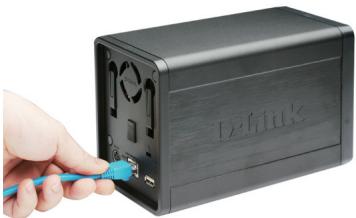 D-LINK DNS-726-4 - Ethernetkabel anschließen - 1