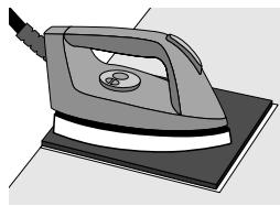 LAURASTAR COMPACT - Cleaning the iron - 1