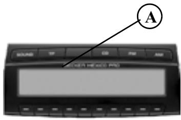 BECKER 7930 - Retirer la façade amovible - 2