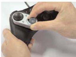 SAITEK CYBORG RUMBLE PAD - Inversione della posizione del d-pad e della leva sinistra - 3