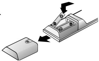 CLATRONIC DVD 592 - Batterie einlagen (Fernbedienung) - 1