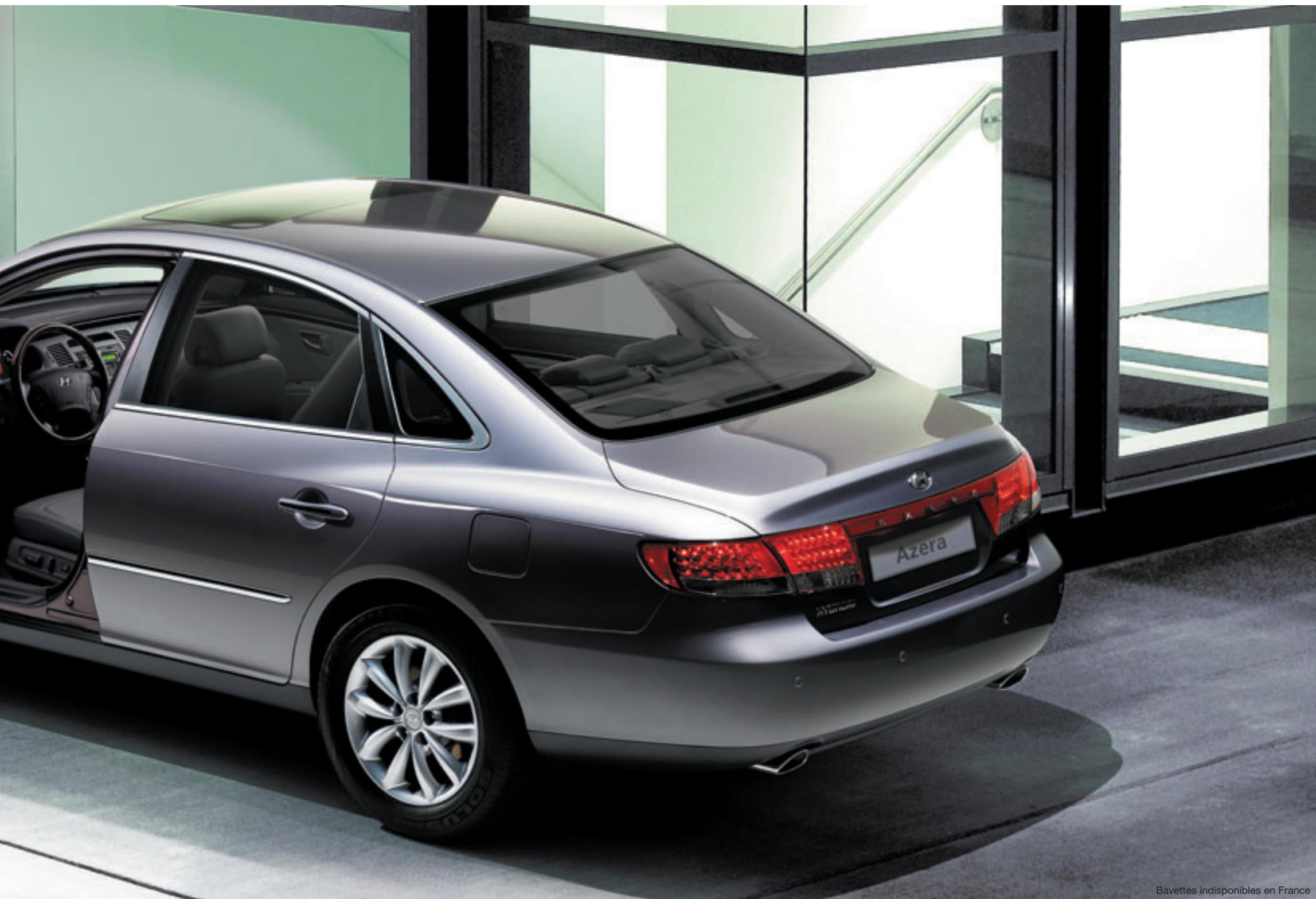 HYUNDAI AZERA - Confort royal - 3
