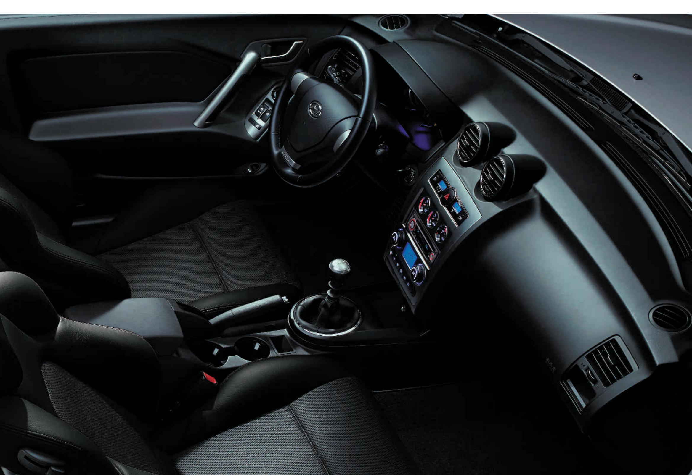 HYUNDAI COUPE - Un habitacle à l'image du design extérieur - 3
