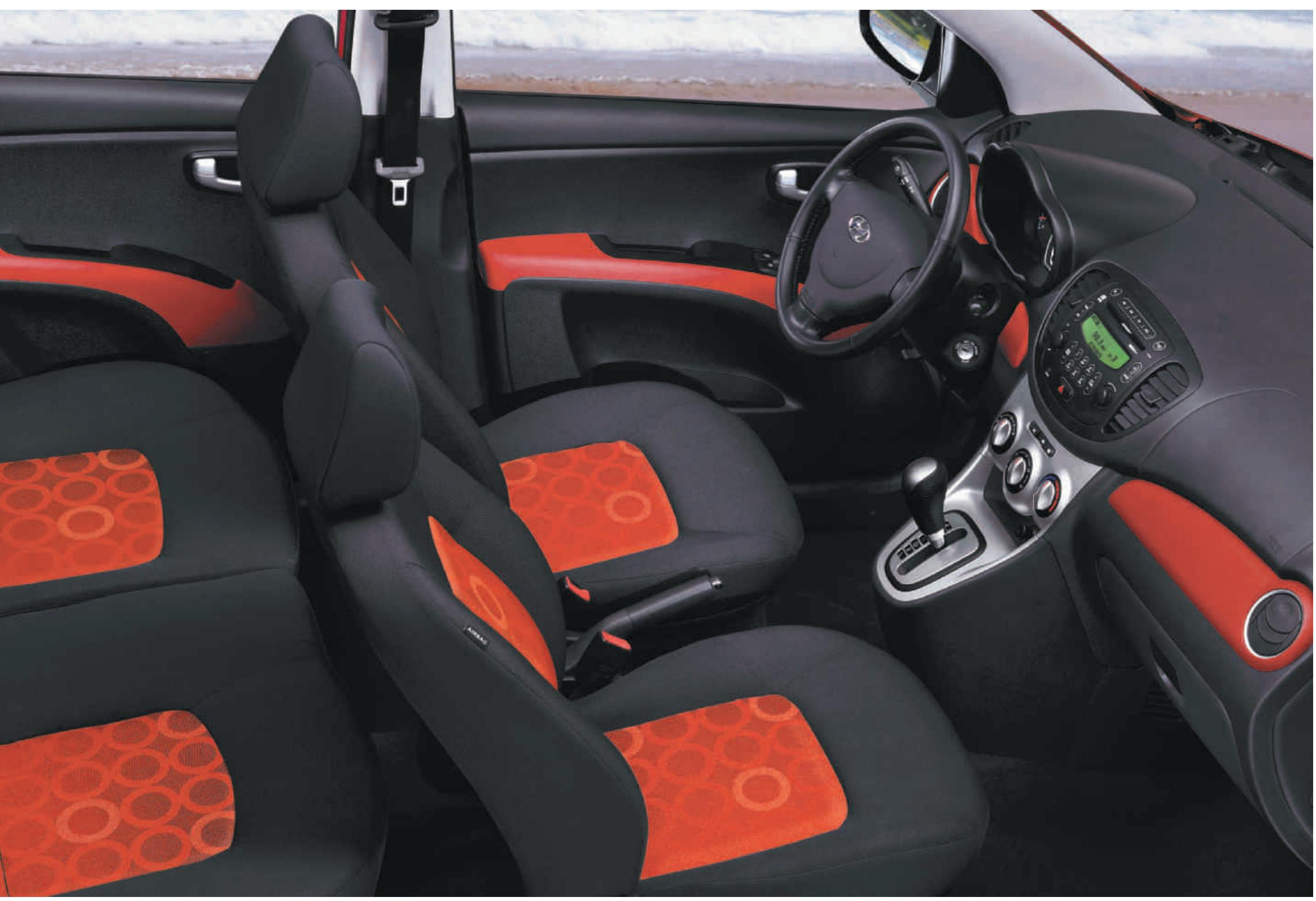 HYUNDAI I10 - Intérieur - 4