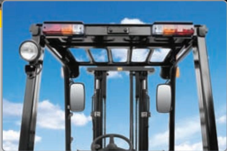 HYUNDAI 15D-7E - Conception ergonomique de l'espace ! - 1