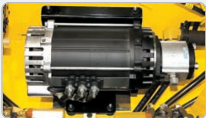 HYUNDAI 16B-7 - Remplacement aisé de la batterie - 1