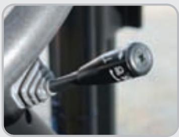 HYUNDAI 22B-7 - Levier de direction à contrôle aisé - 1