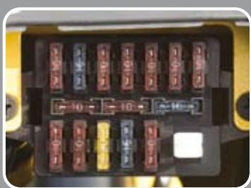 HYUNDAI 50DS-7E - Réserveur du liquide de frein - 1