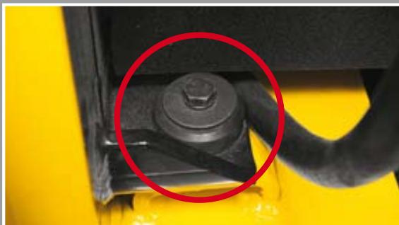 HYUNDAI 50DS-7E - Montage flottant intégral de l'arceau de sécurité - 1