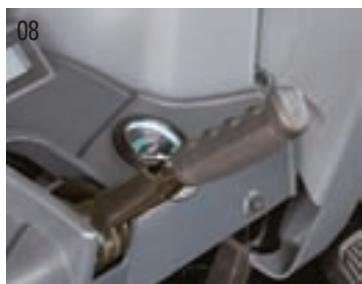 HYUNDAI 80D-7 - Conception ergonomique de l'espace ! - 9