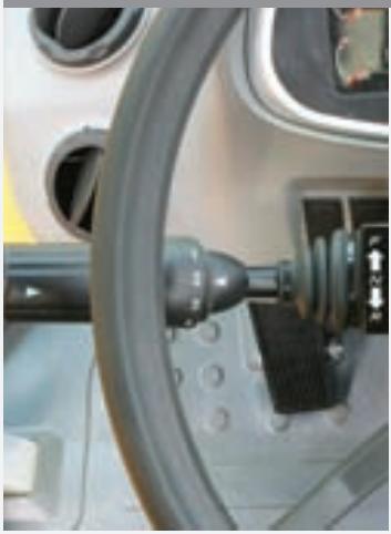 HYUNDAI HL757-7A - Levier de changement de vitesses entièrement automatique - 1