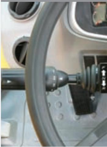 HYUNDAI HL770-7A - Levier de changement de vitesses entièrement automatique - 1