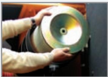 HYUNDAI HL780-7A - Opérations de graissage accessibles - 2