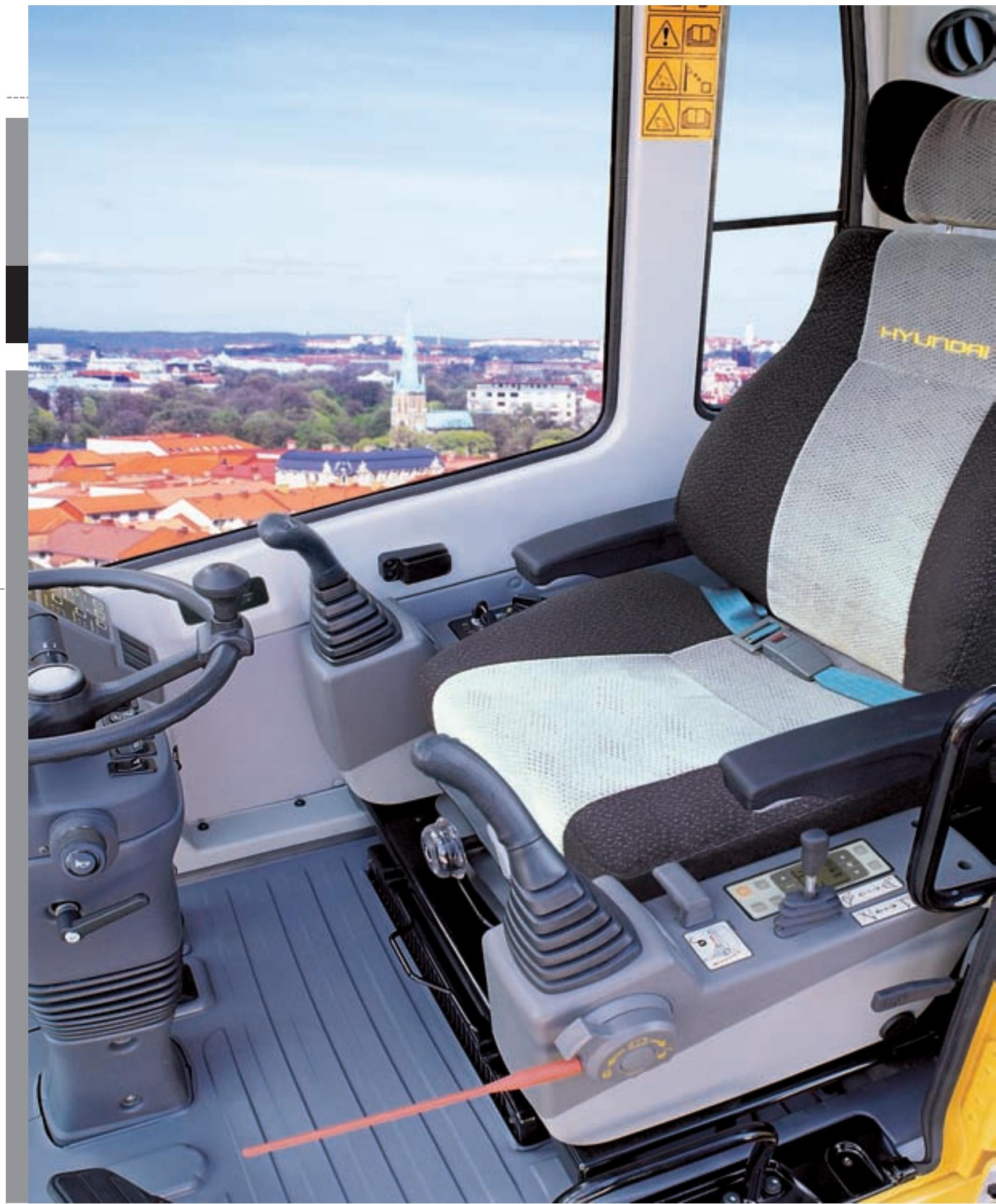 HYUNDAI R170W-7A - Commande Radio CD - 3