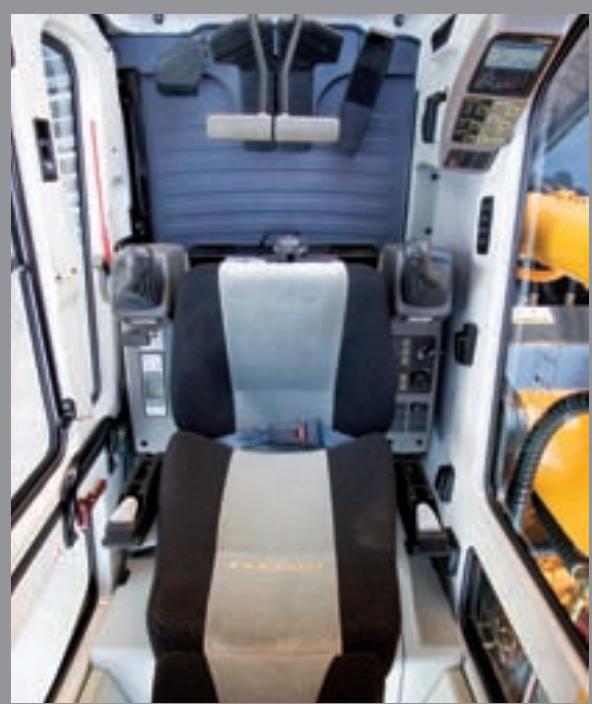 HYUNDAI R320LC-7A - Conception peu bruyante - 1