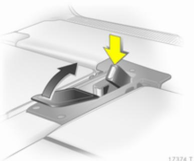 OPEL ZAFIRA II - Rangement des sièges - 3