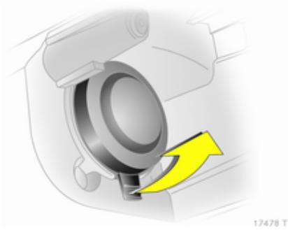 OPEL ZAFIRA II - Feux de route - 1