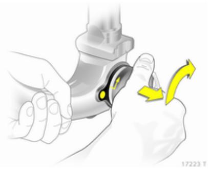 OPEL ZAFIRA II - Contrôle du serrage de la barre d'attelage - 2