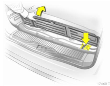 OPEL ZAFIRA II - Outillage - 2