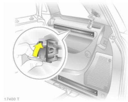 OPEL ZAFIRA II - Système flexible de compartmentage du coffre - 1