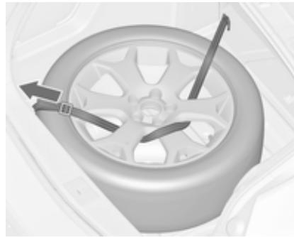 OPEL ASTRA 2012 - Rangement d'une roue endommagée dans le coffre, modèle 5 portes - 2