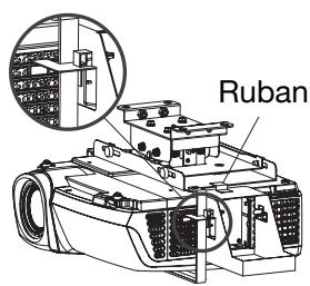 MITSUBISHI HC5000 - Lorsque vous retirez la lampe du projecteur monté au plafond - 2