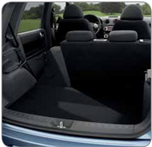 MITSUBISHI COLT - "J'adore la modularité de ma Colt, elle contient tellement plus que ce que j'attendais d'une citadine! > - 1