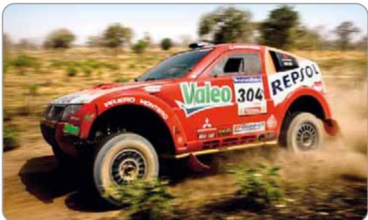 MITSUBISHI PAJERO - LE SUPER SELECT QUATRE ROUES MOTRICES (SS4-II) - 12