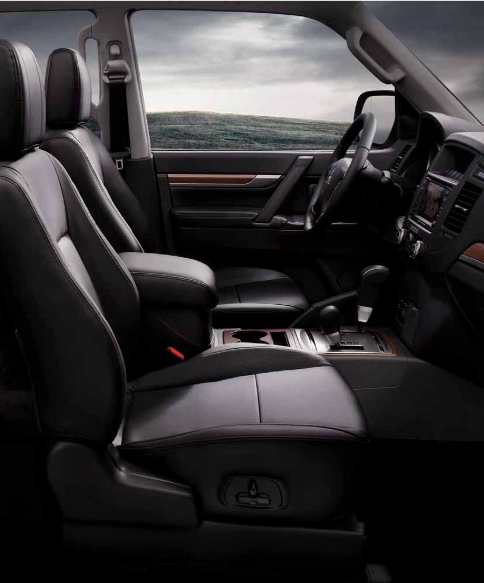 MITSUBISHI PAJERO - ESPACE ET STYLE - 1
