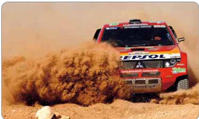 MITSUBISHI PAJERO - LE SUPER SELECT QUATRE ROUES MOTRICES (SS4-II) - 13