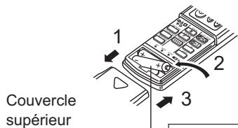 MITSUBISHI PCA-A-KA4 - Insertion/remplacement de la pile - 1
