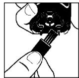 REMINGTON R-950 - Cleaning Your Shaver - 2