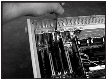 BELKIN 3 PORTS FIREWIRE PCI #F5U503 - Instalación del hardware (continuación) - 1