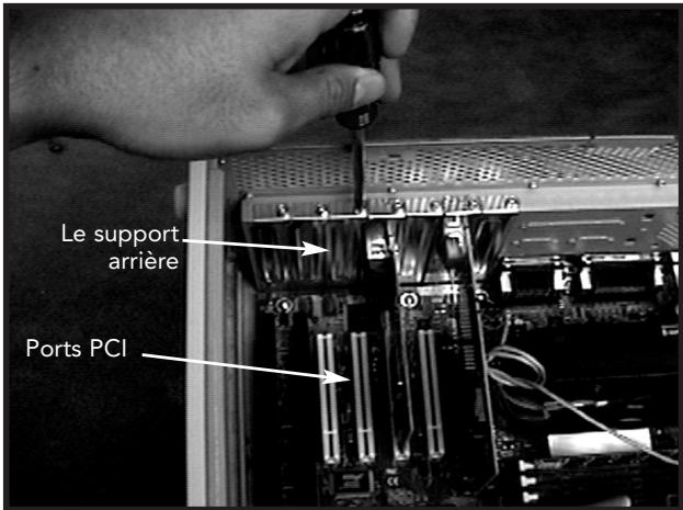 BELKIN 3 PORTS FIREWIRE PCI #F5U503 - Installation du matériel (suite) - 1
