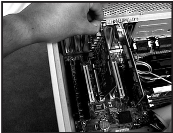 BELKIN 3 PORTS FIREWIRE PCI #F5U503 - Installation du matériel (suite) - 1