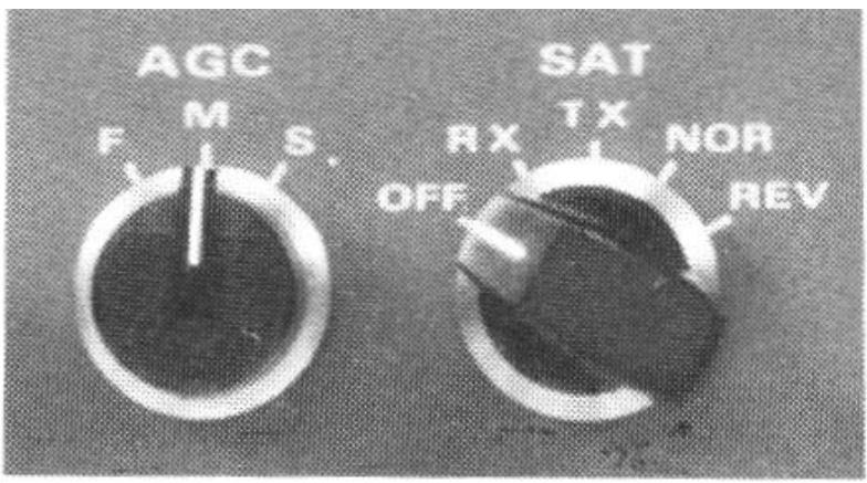 YAESU FT-736R - Boutons AGC et SAT - 1