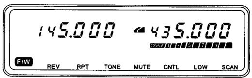 YAESU FT-8100R - Changement de bande et affichage de la fréquence - 1