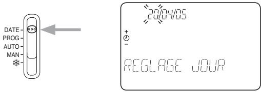 HONEYWELL CM921RF - OPERATION 2 : Programmation de l'heure et du jour - 1