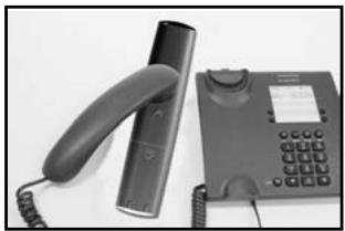 ONE FOR ALL URC 7781 - Mise à niveau par téléphone - 1