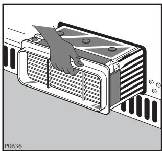 ZANKER KE2040 - Nettoyage du condenseur d'air - 1