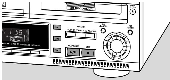 PHILIPS CDR800 - Changing discs during play/recording - 1