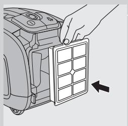 PHILIPS FC9302/01 - Never clean the washable filter with a brush. - 1