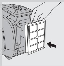 PHILIPS FC9302/01 - Maak het afspoelbare filter Niet schoon met een borstel. - 1