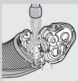 PHILIPS PT720/49 - Cleaning the shaving unit under the tap - 2