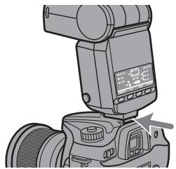 SONY HVL-F36AM - Bringen Sie das Blitzgerät an der Kamera an und schalten Sie Blitzgerät und Kamera ein. - 1