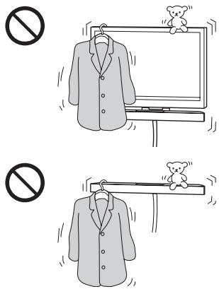 SONY HT-CT350 - Plaats geen voorwerpen op de producten. - 1